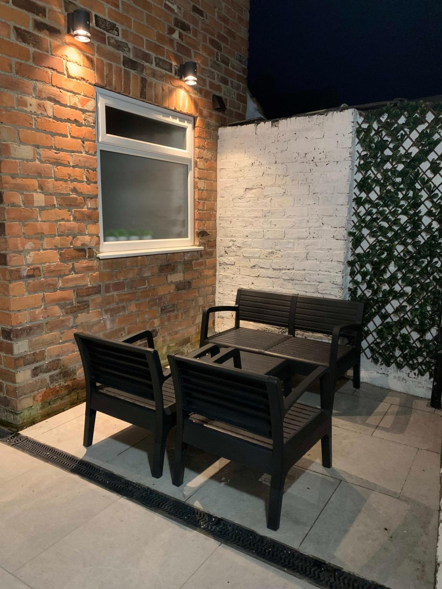 The Milton Sleeps 8 Close To York City Centre Pet Friendly Buitenkant foto